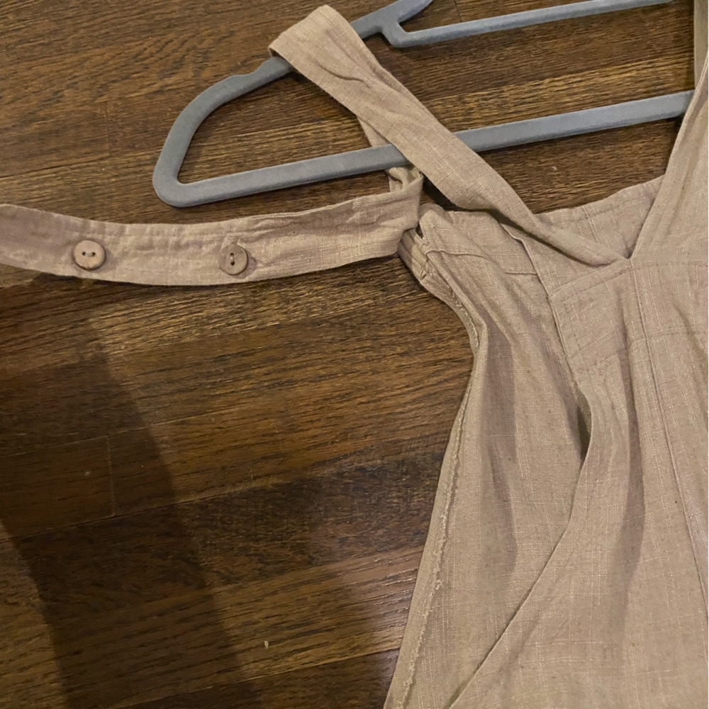 Little Cottonwood Cute Tan Linen Overalls - Picture 4 of 7